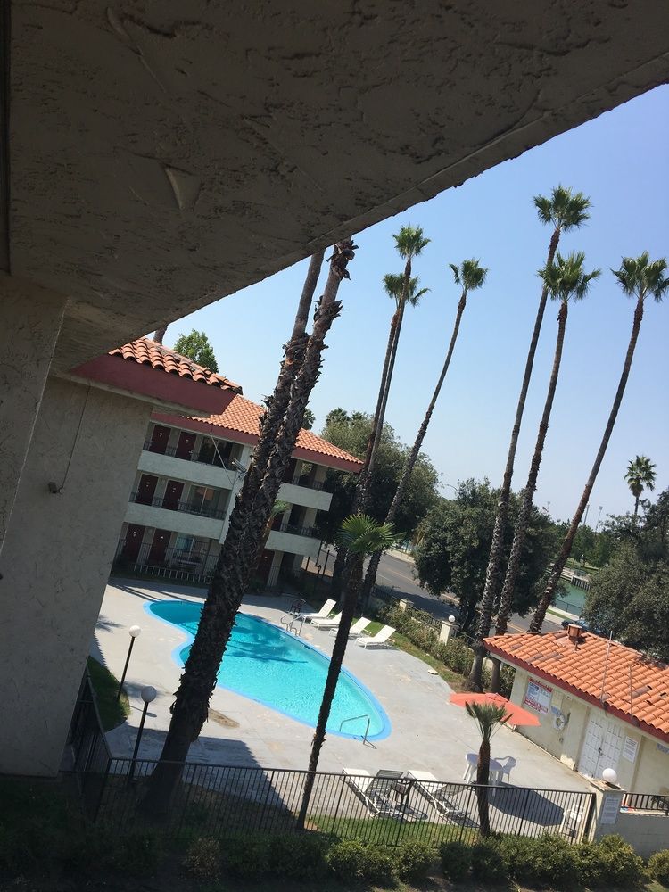 HOWARD JOHNSON BY WYNDHAM STOCKTON in Stockton, Ca