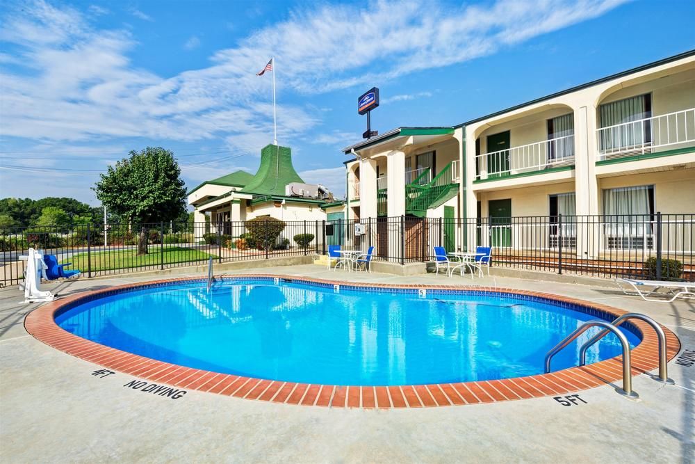 Super 8 by Wyndham McDonough GA in Mcdonough, Ga