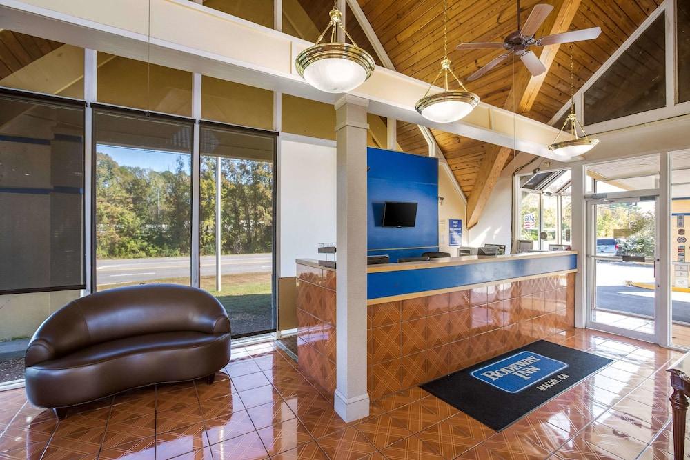 Super 8 by Wyndham Macon GA in Macon, Ga