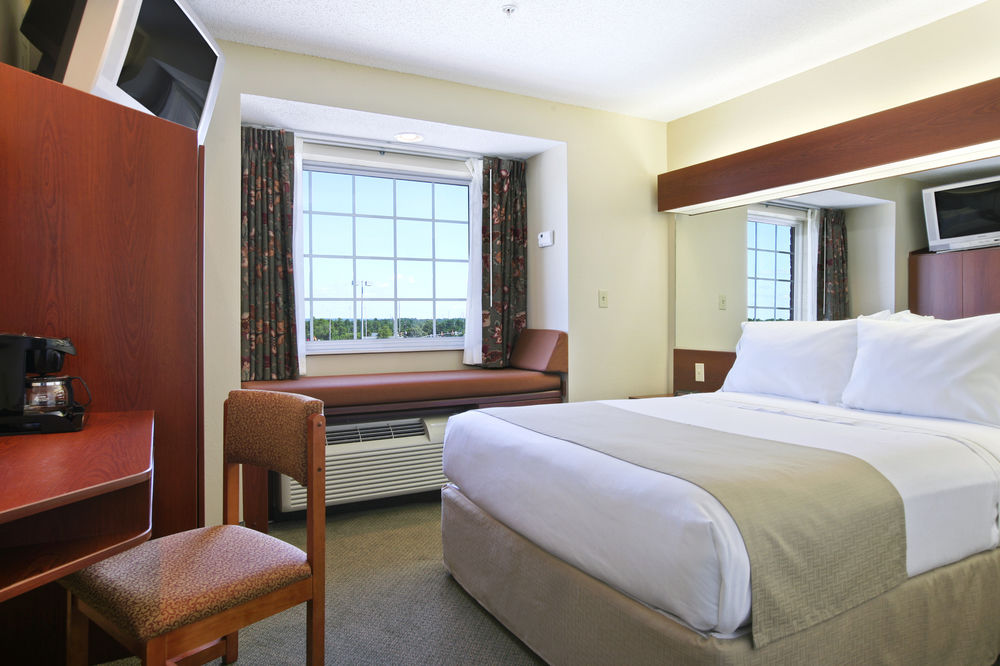 MICROTEL INN & SUITES BY WYNDHAM HATTIESBURG in Hattiesburg, Ms