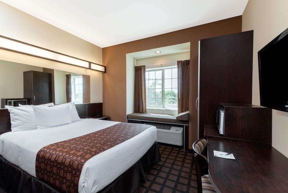 MICROTEL INN & SUITES BY WYNDHAM EAGLE PASS in Eagle Pass, Tx