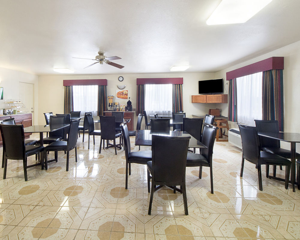 Baymont by Wyndham Del Rio in Del Rio, Tx