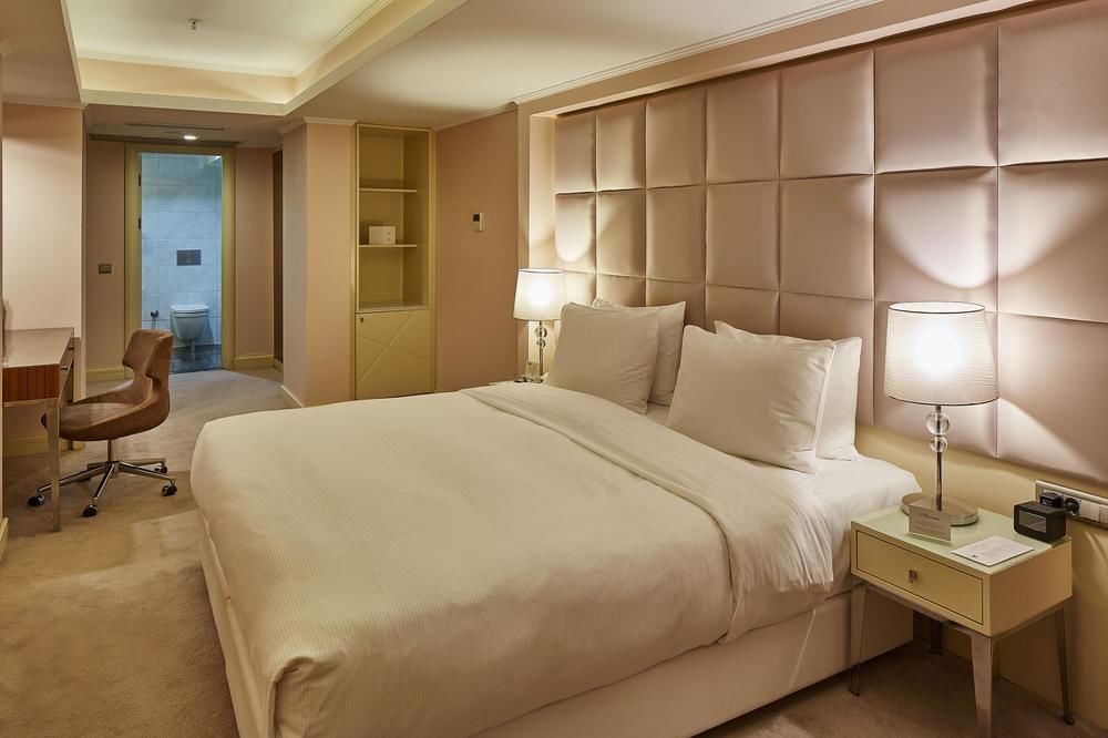 DoubleTree by Hilton Izmir - Alsancak in Izmir