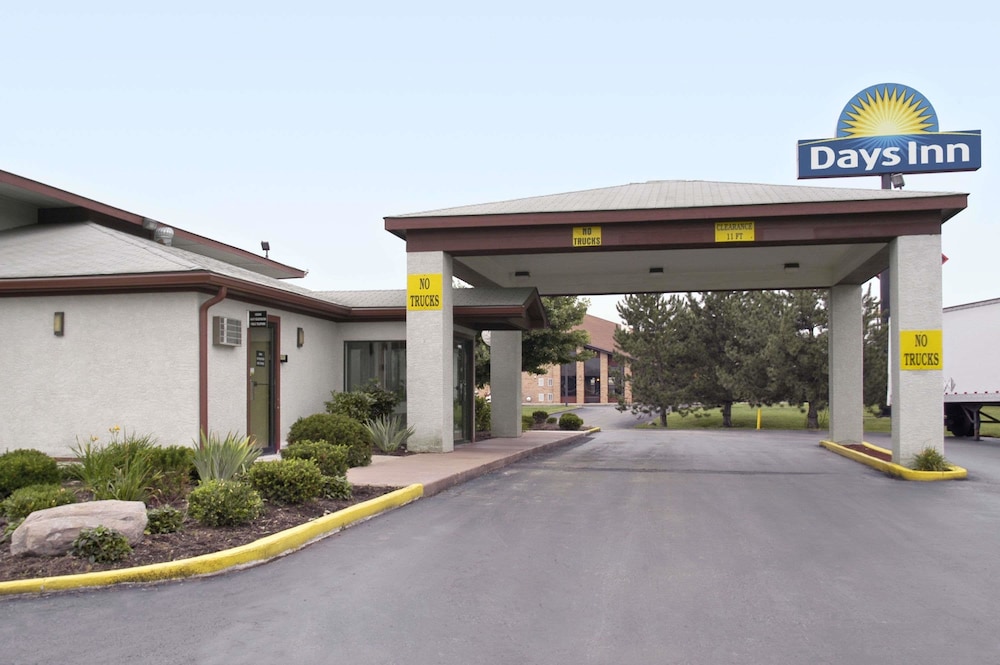 DAYS INN BY WYNDHAM PLAINFIELD in Plainfield, In