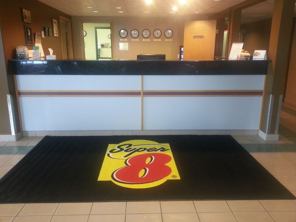 SUPER 8 BY WYNDHAM EDMONTON INTERNATIONAL AIRPORT in Leduc, Ab
