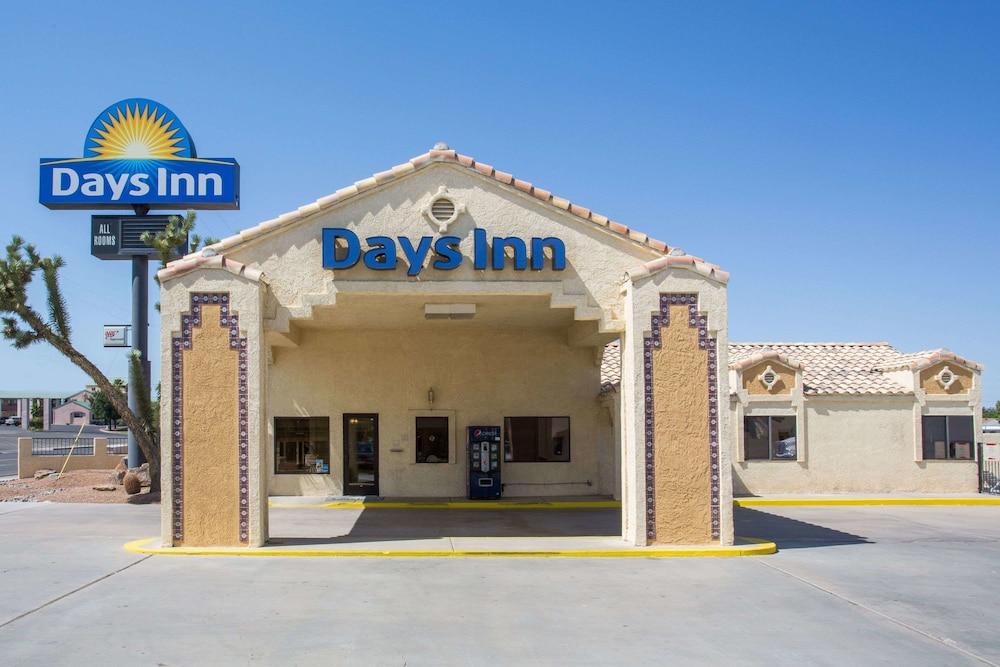 DAYS INN BY WYNDHAM KINGMAN WEST in Kingman, Ar