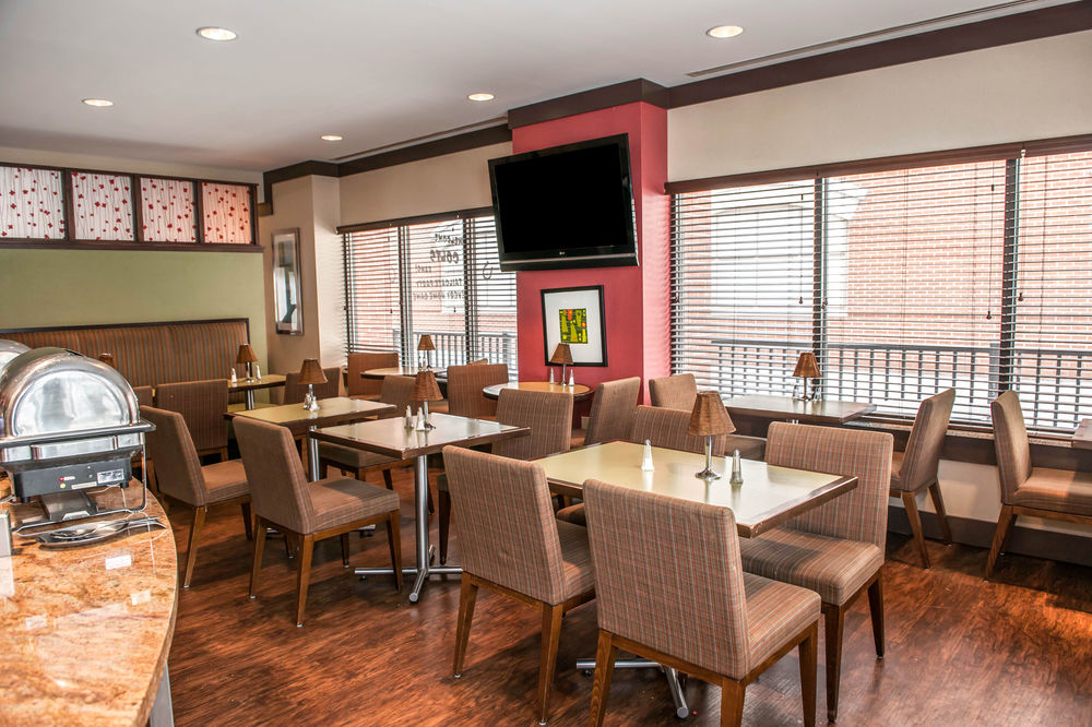 HOLIDAY INN INDIANAPOLIS DOWNTOWN in Indianapolis