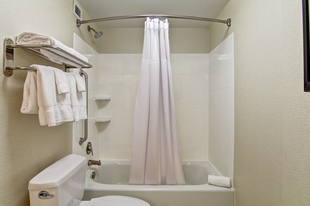 SPRINGHILL SUITES BY MARRIOTT ERIE in Erie
