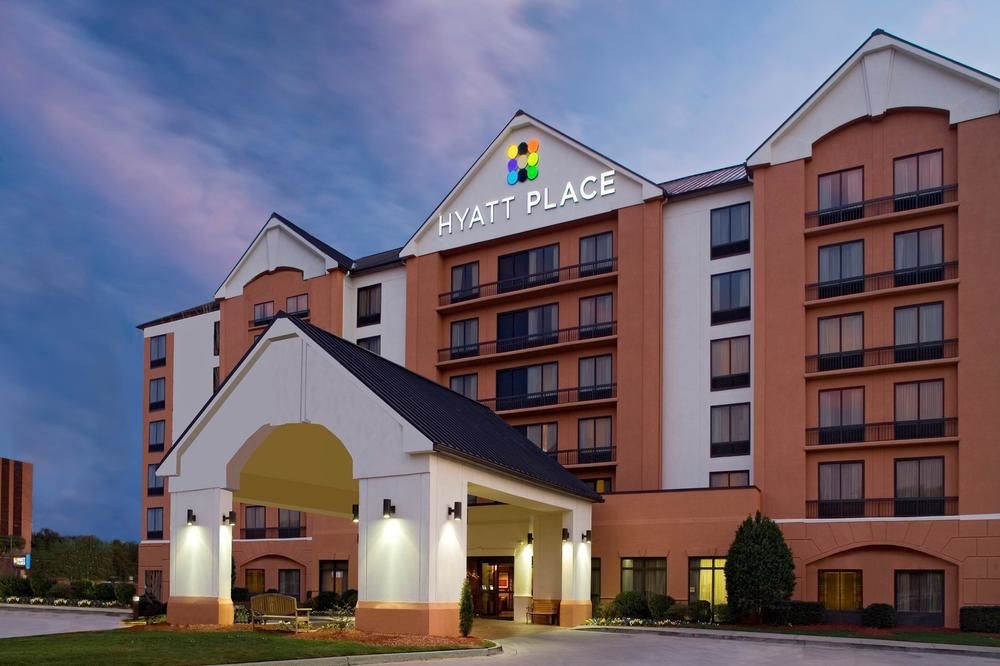 Wyndham Garden Kansas City Airport in Kansas City, Mo