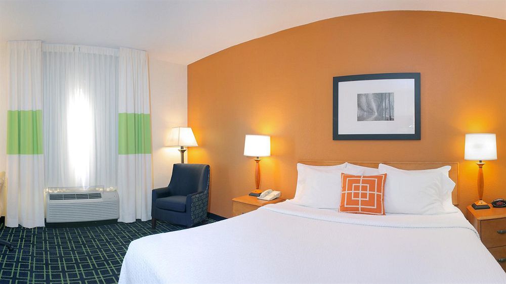 FAIRFIELD INN & SUITES BY MARRIOTT JACKSONVILLE BEACH in Jacksonville Beach, Fl