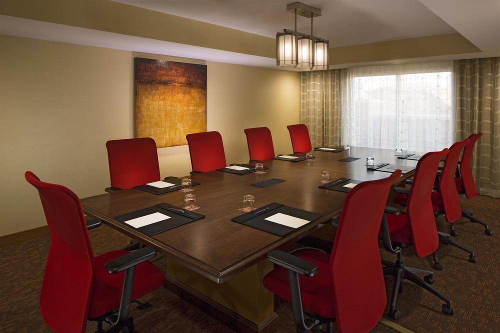 FOUR POINTS BY SHERATON SUITES TAMPA AIRPORT WESTSHORE in Tampa, Fl