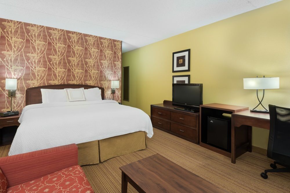 COURTYARD BY MARRIOTT TAMPA DOWNTOWN in Tampa, Fl
