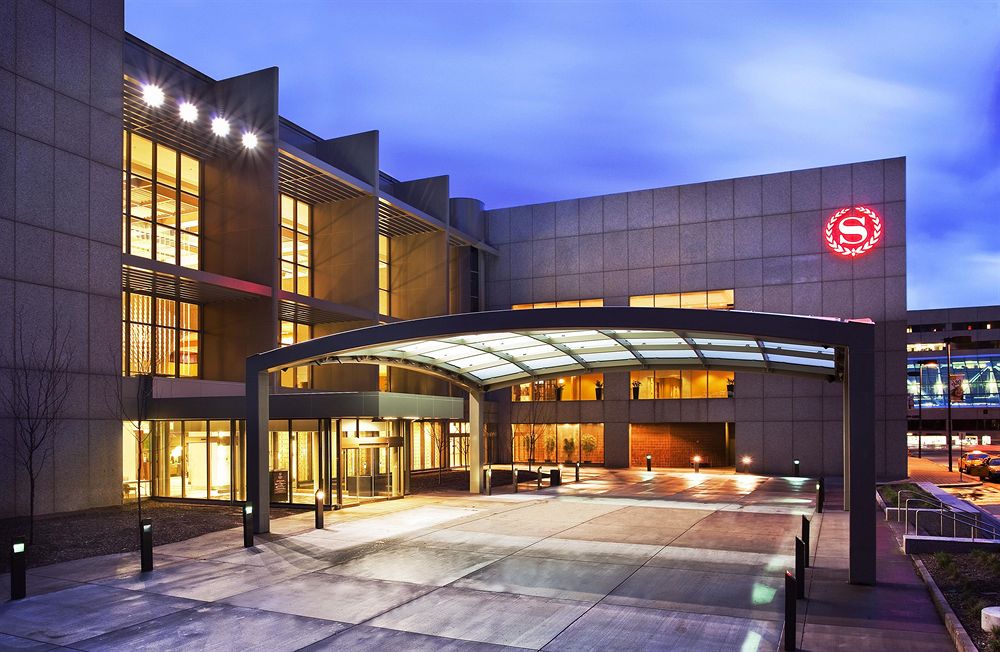 SHERATON KANSAS CITY HOTEL AT CROWN CENTER in Kansas City, Mo