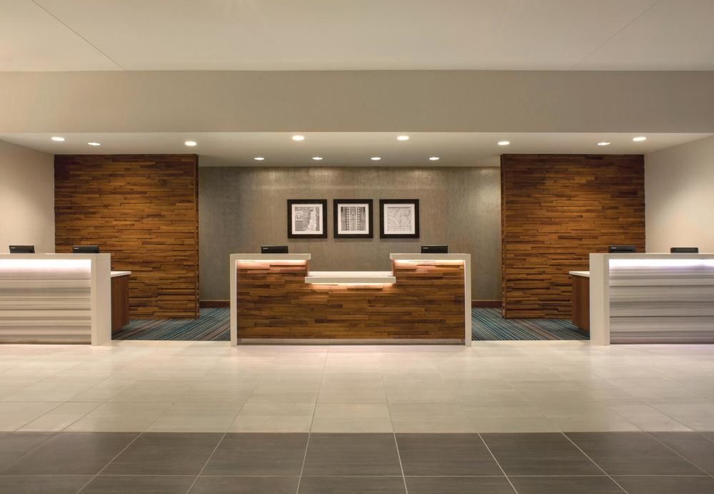 MARRIOTT TULSA HOTEL SOUTHERN HILLS in Tulsa, Ok