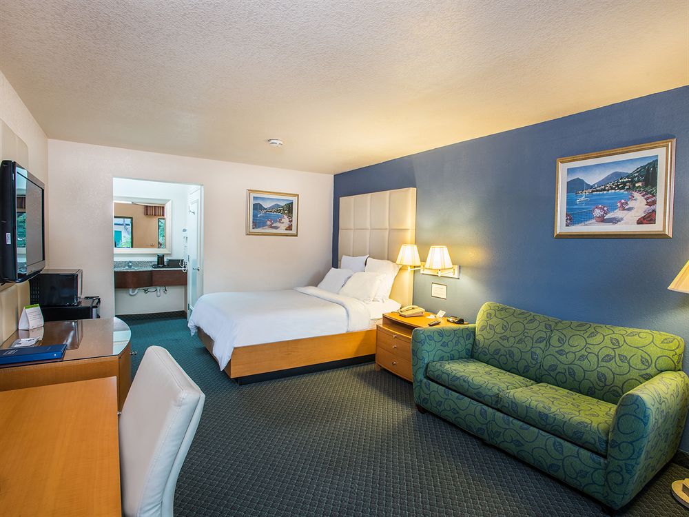 TRAVELODGE FLORIDA CITY BY WYNDHAM in Florida City, Fl