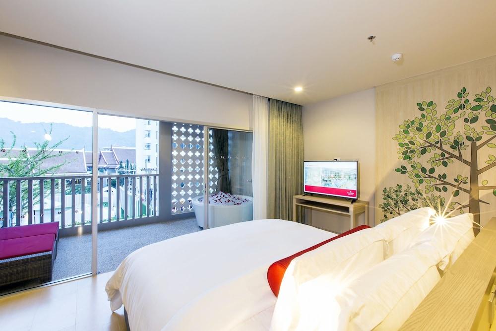 RAMADA BY WYNDHAM PHUKET DEEVANA in Phuket