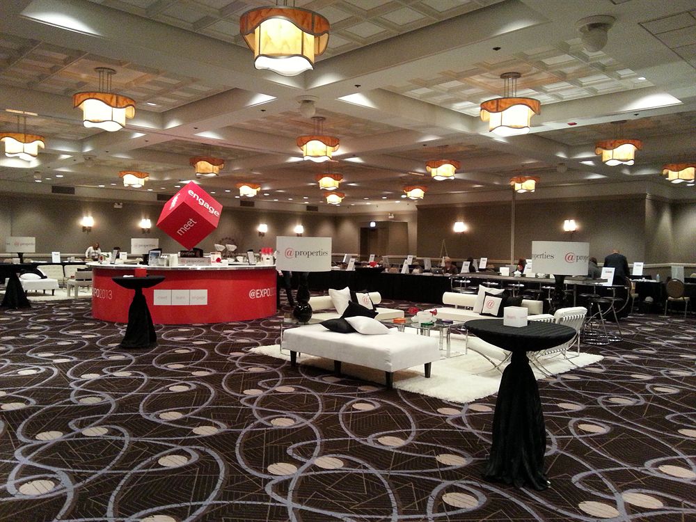 HOLIDAY INN MART PLAZA in Chicago