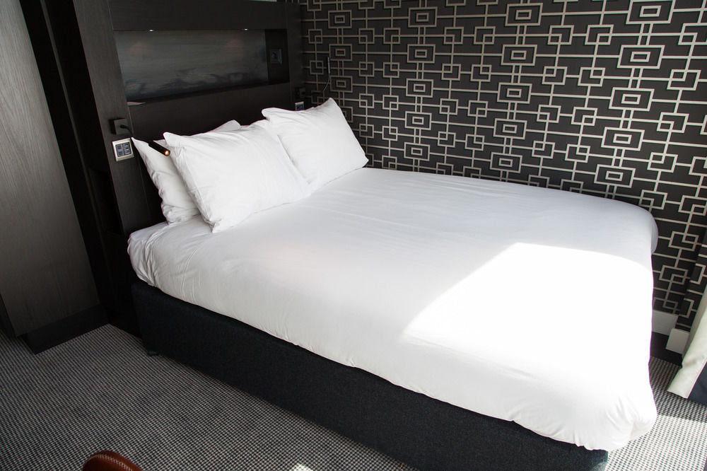 DoubleTree by Hilton NDSM Wharf in Amsterdam