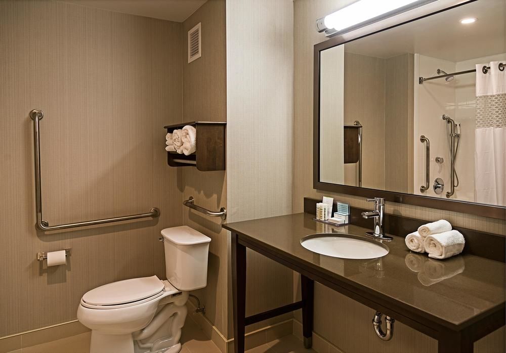 Hampton Inn by Hilton Ottawa Airport in Ottawa, On