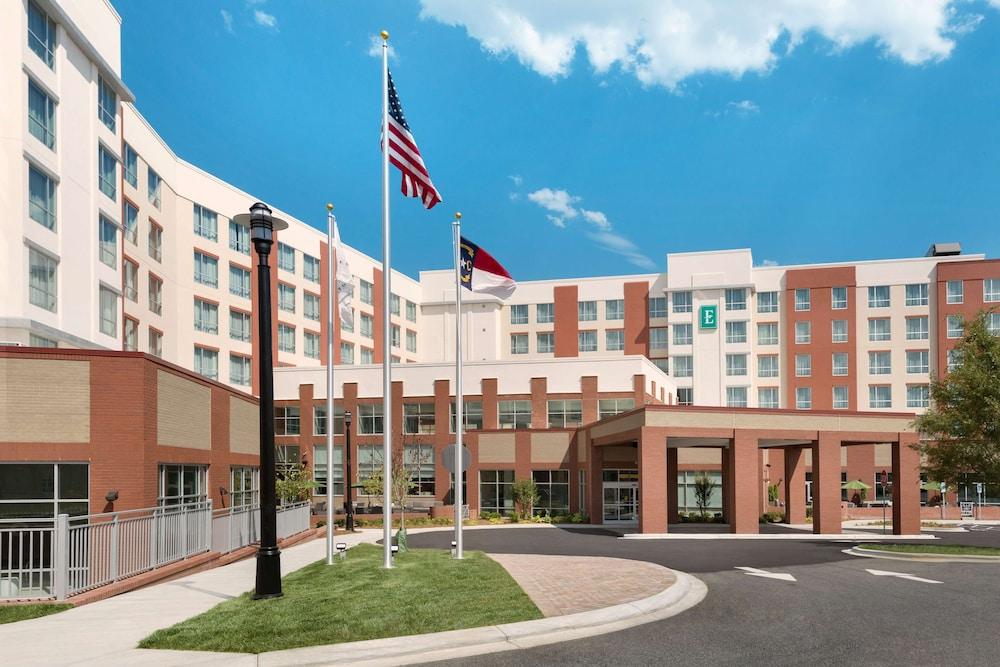 EMBASSY SUITES BY HILTON CHARLOTTE AYRSLEY in Charlotte