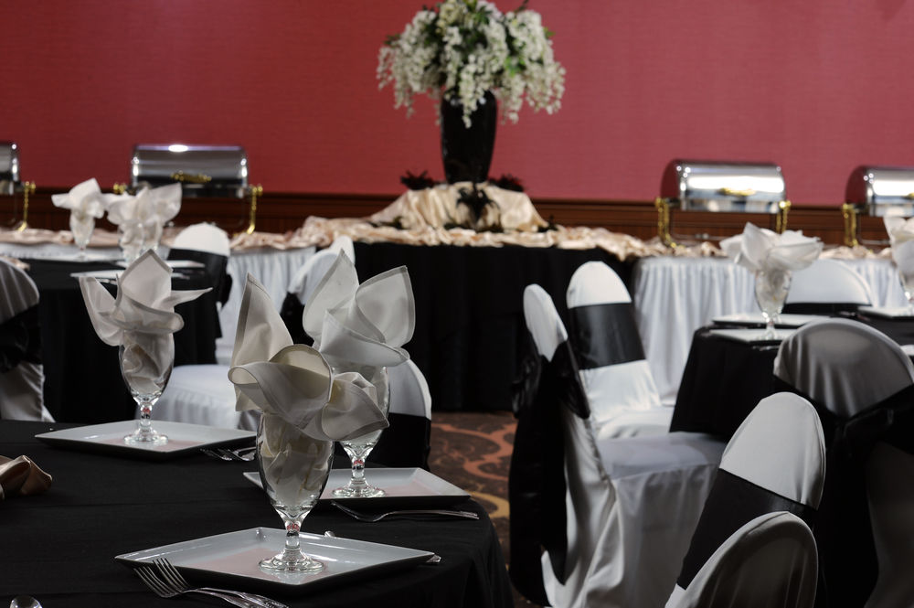 HOLIDAY INN LOUISVILLE EAST - HURSTBOURNE in Louisville, Ky