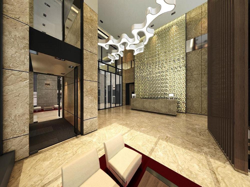 HOLIDAY INN EXPRESS HONG KONG MONGKOK in Kowloon
