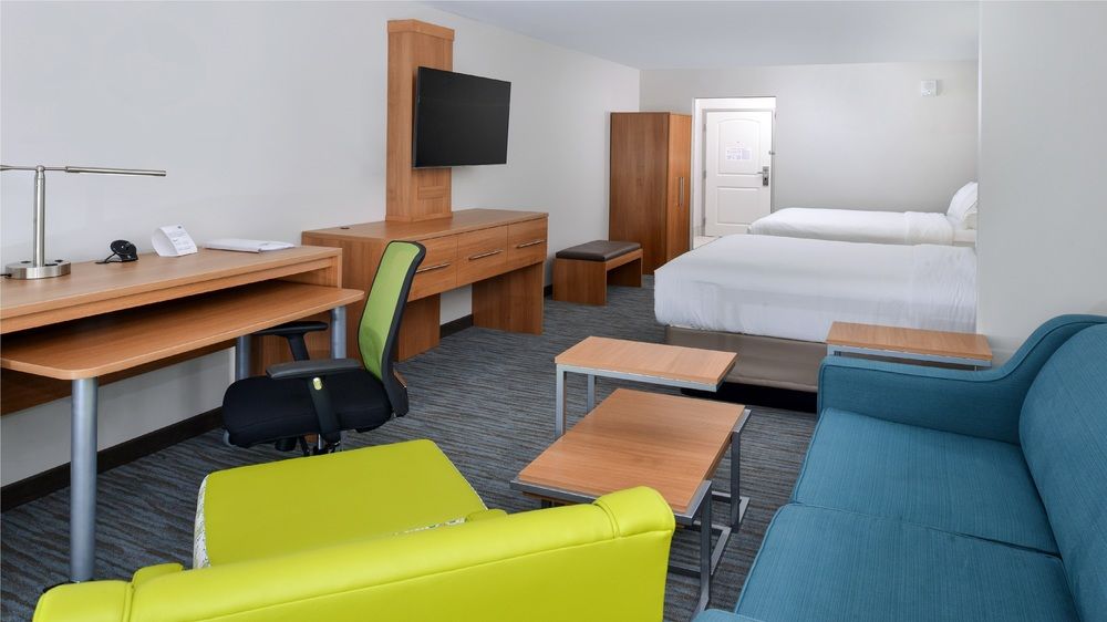 Holiday Inn Express & Suites Lexington Midtown - I-75 in Lexington, Ky