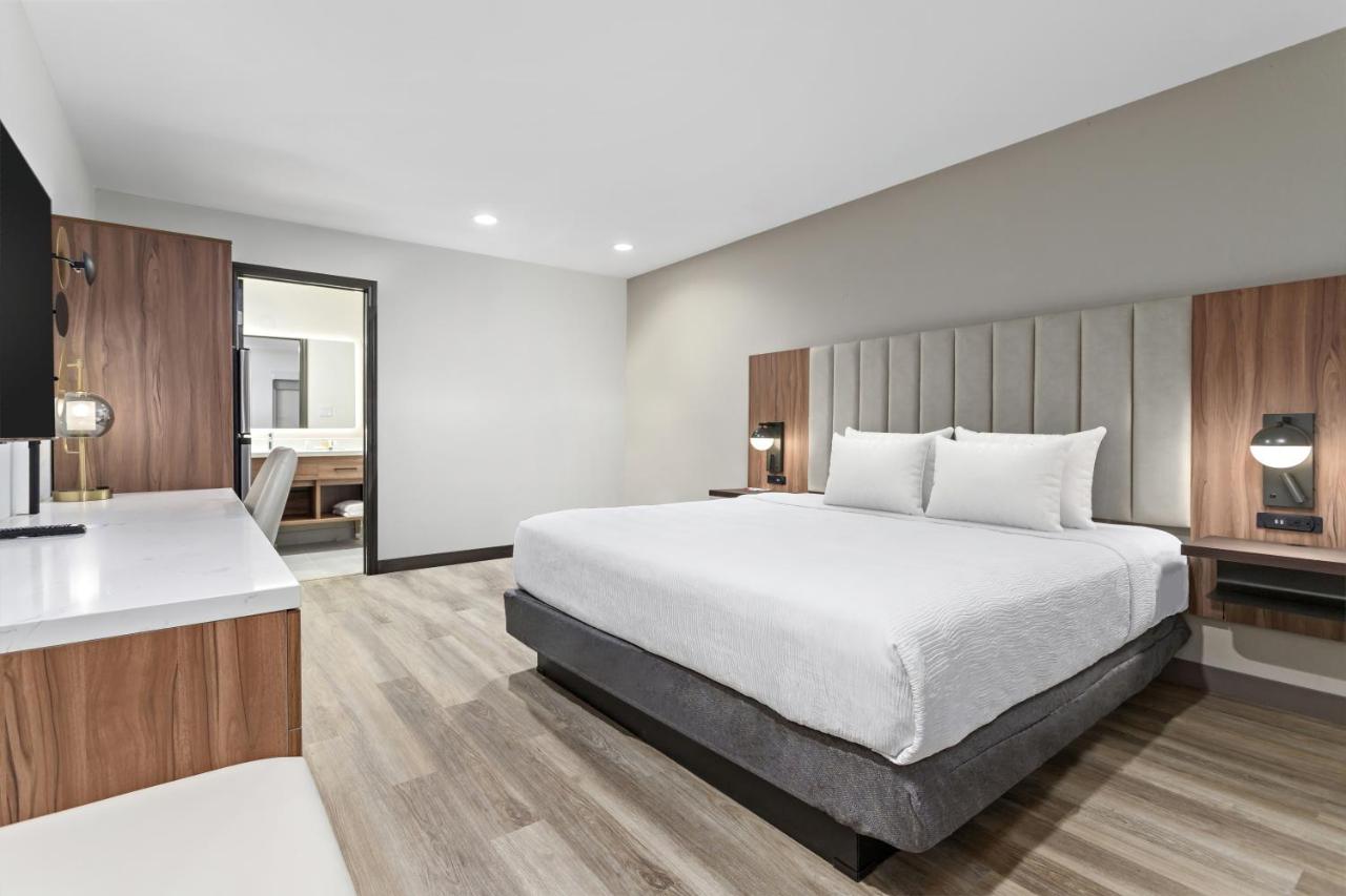Baymont by Wyndham Beaumont in Beaumont, Tx