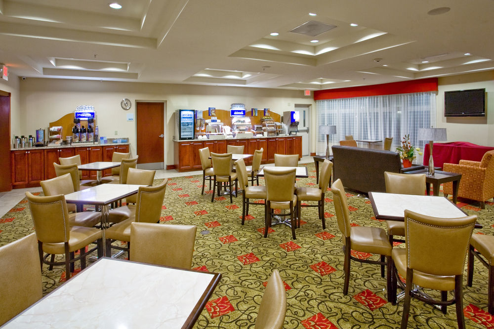 HOLIDAY INN EXPRESS HOTEL & SUITES ORLANDO SOUTH - DAVENPORT in Davenport, Fl