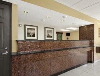 Travelodge by Wyndham College Park in College Park, Ga