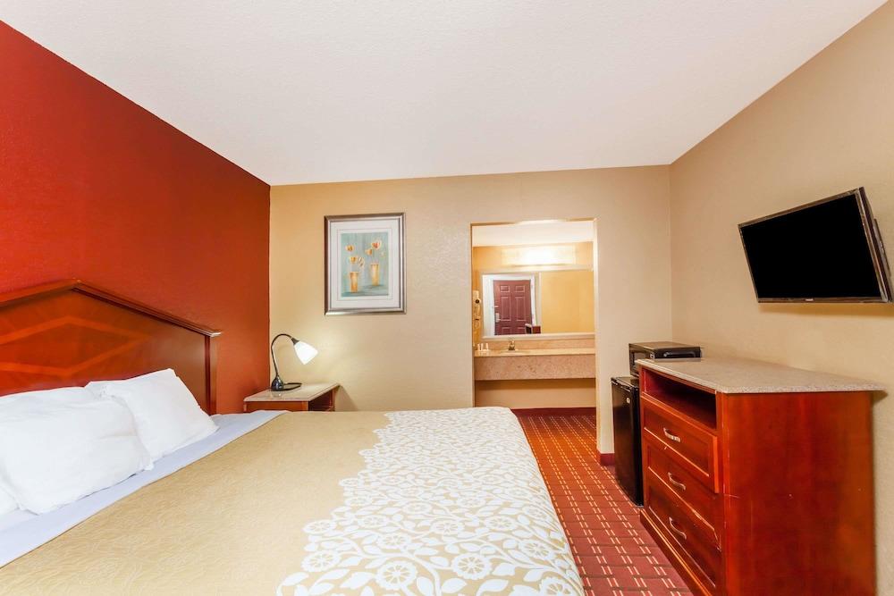 Days Inn by Wyndham Columbia in Columbia, Sc