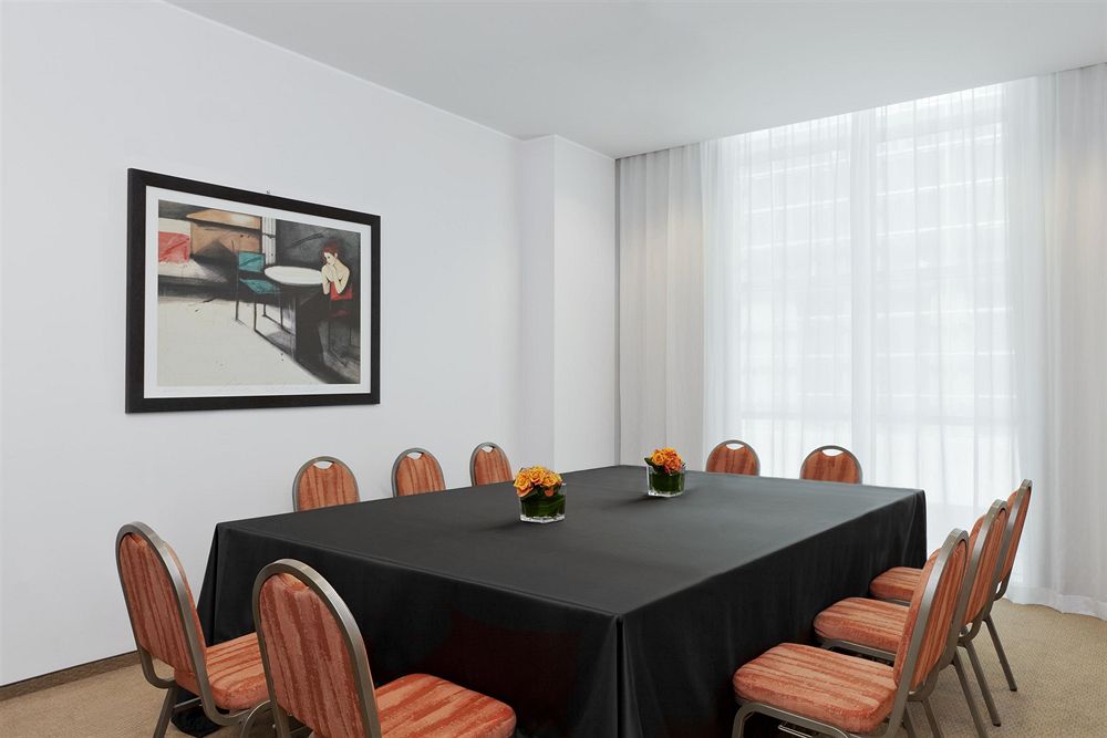 SHERATON MILAN MALPENSA AIRPORT HOTEL  CONFERENCE CENTRE in Somma Lombardo