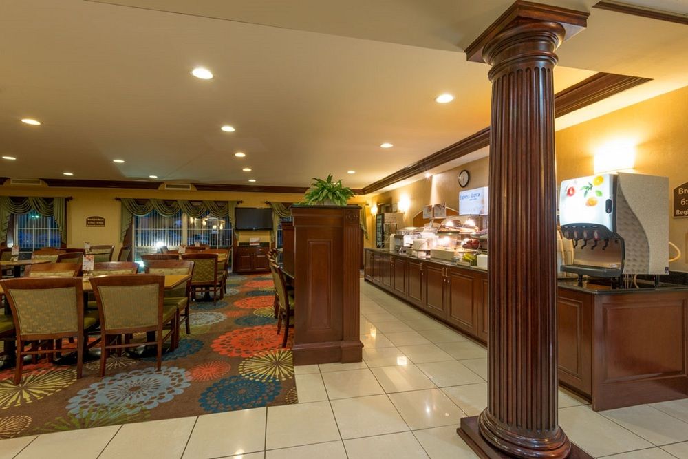 HOLIDAY INN EXPRESS & SUITES ASHEVILLE SW - OUTLET CTR AREA in Asheville