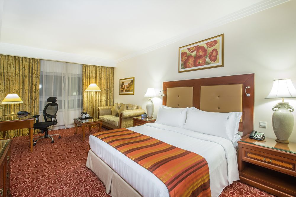 HOLIDAY INN BUR DUBAI - EMBASSY DISTRICT in Dubai