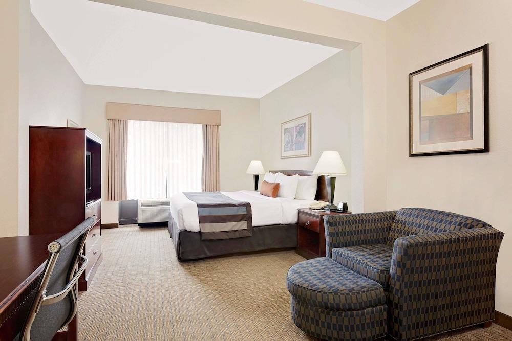 Wingate by Wyndham Destin in Destin, Fl