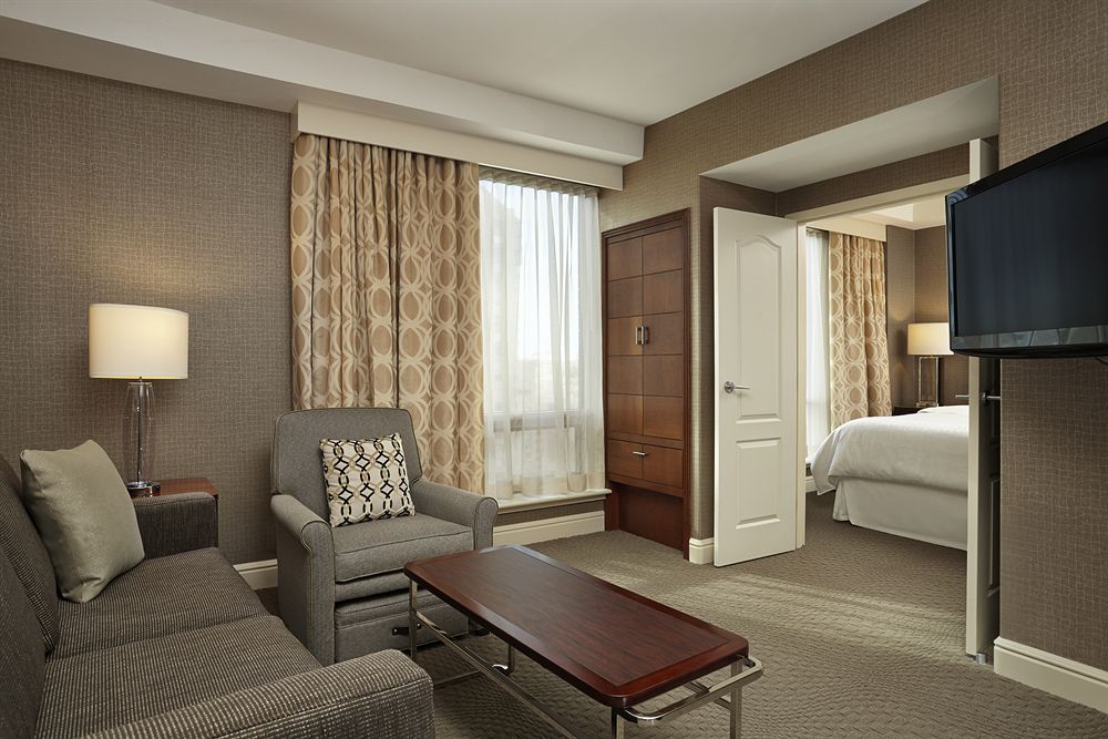 SHERATON SUITES CALGARY EAU CLAIRE in Calgary