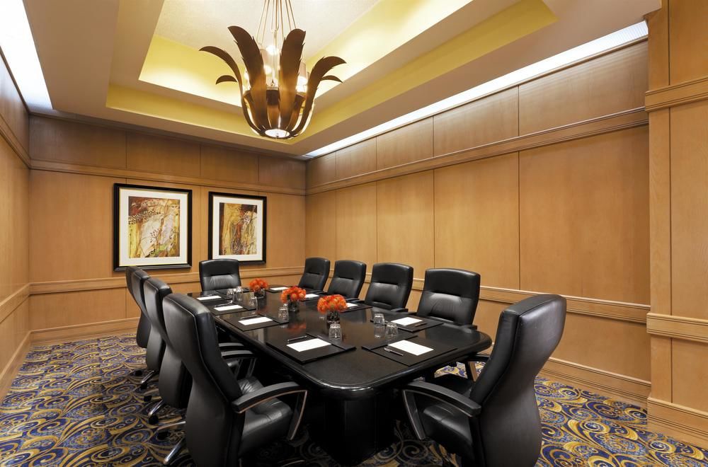 SHERATON PHOENIX CRESCENT in Phoenix, Az