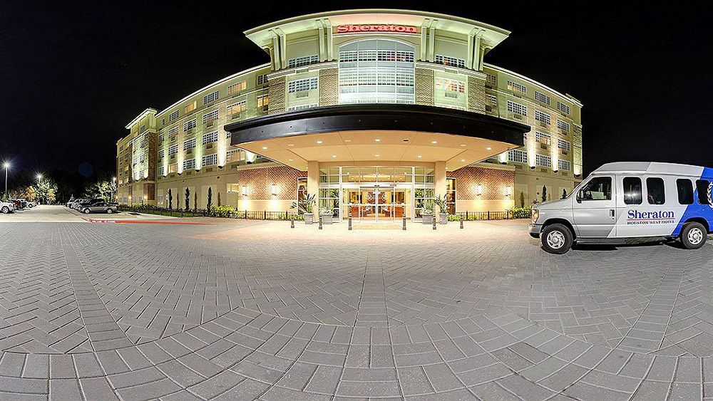 SHERATON HOUSTON WEST HOTEL in Houston, Tx
