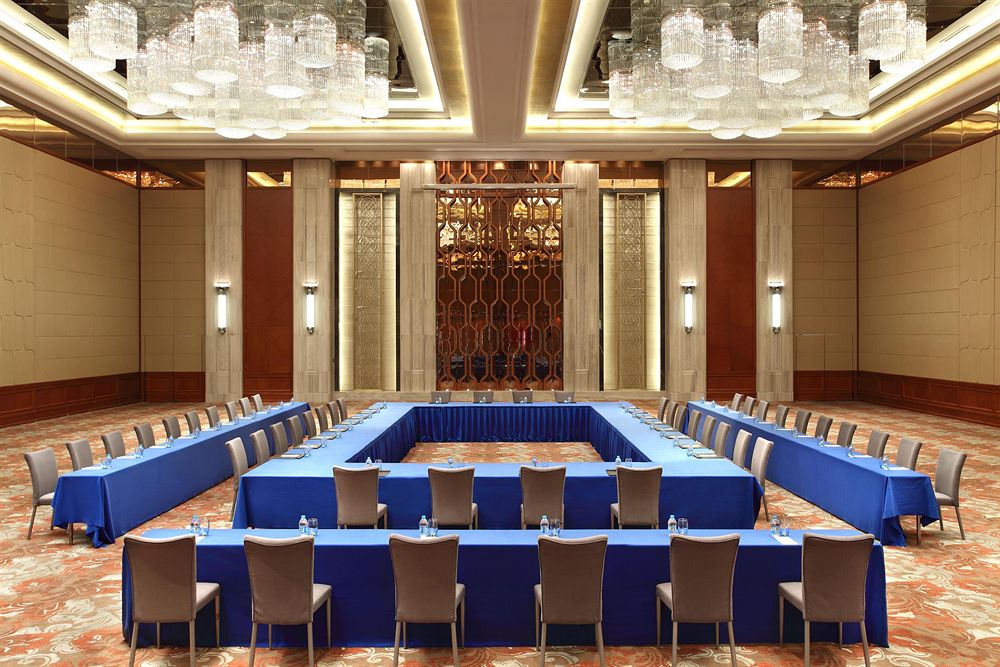 Sheraton Jiangyin Hotel in Wuxi