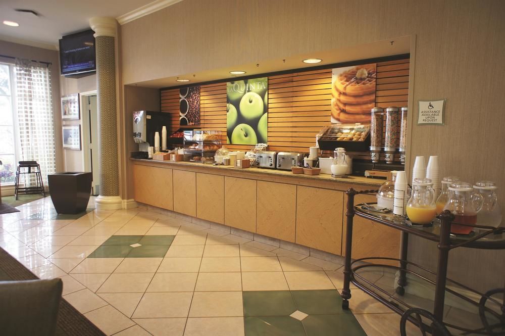 LA QUINTA BY WYNDHAM FT. LAUDERDALE AIRPORT in Hollywood, Fl