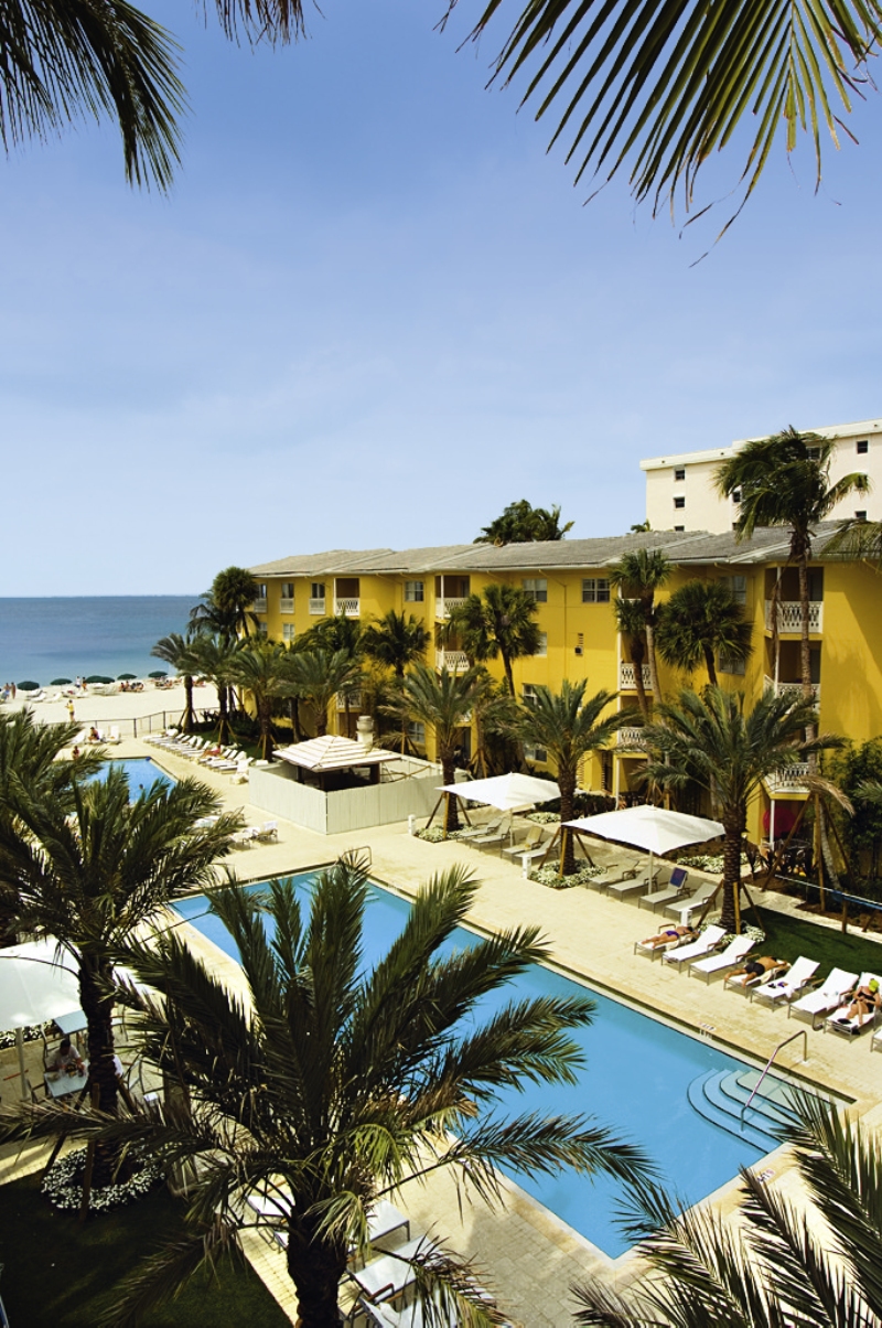 EDGEWATER BEACH HOTEL, A WALDORF ASTORIA HOTEL in Naples