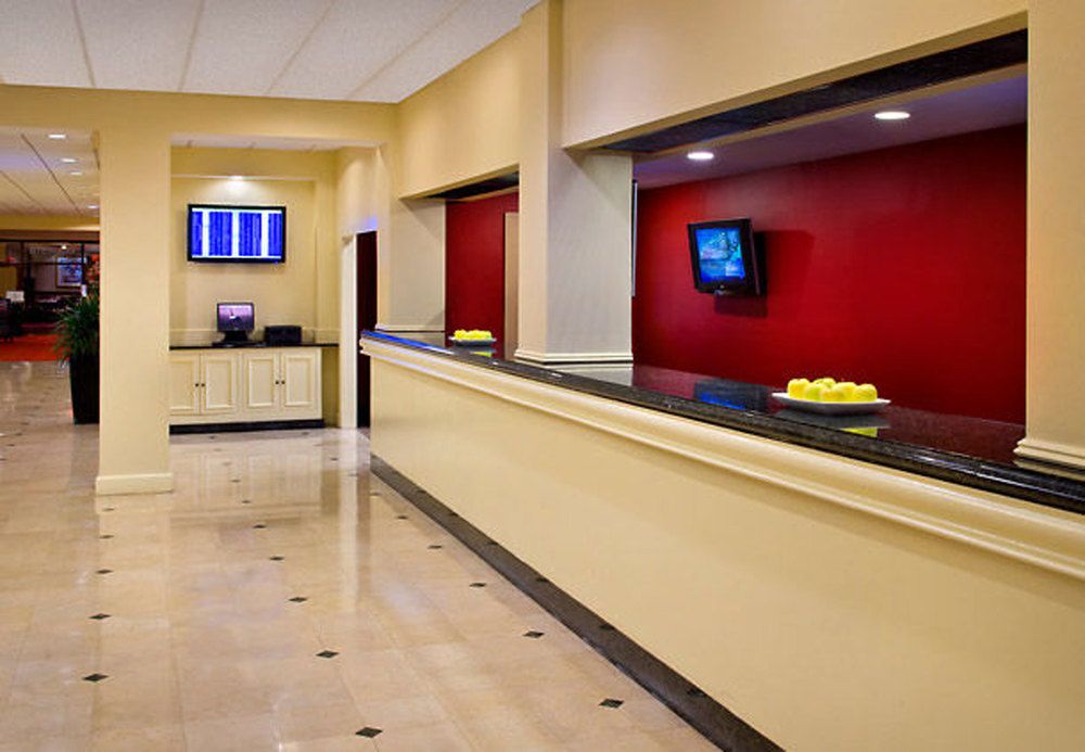 MARRIOTT NEW YORK LAGUARDIA AIRPORT in New York, Ny