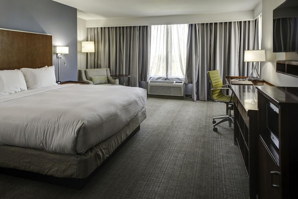 DoubleTree by Hilton Biloxi in Biloxi, Ms