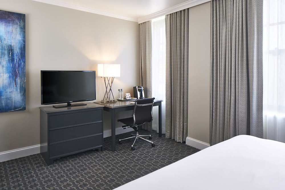 Redmont Hotel Birmingham, Curio Collection by Hilton in Birminghan, Al