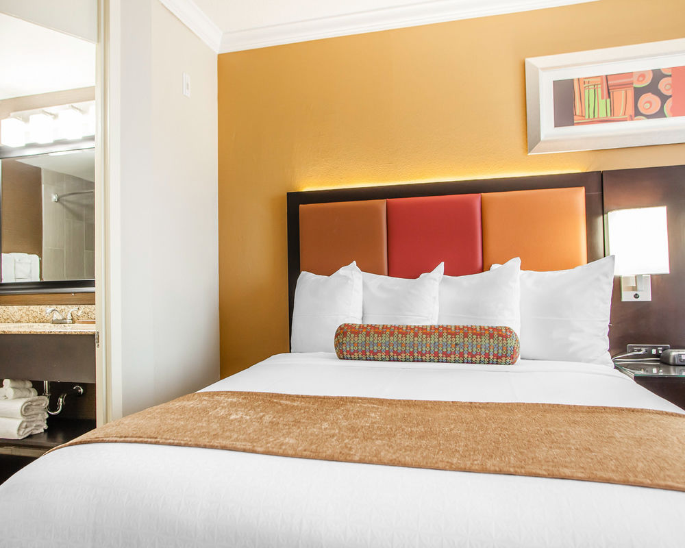 Holiday Inn Nashville Downtown Stadium by IHG in Nashville,Tn