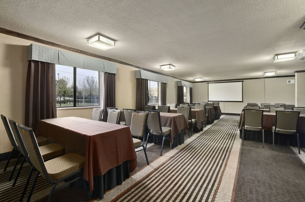 Ramada by Wyndham Houston Intercontinental Airpt S in Houston, Tx