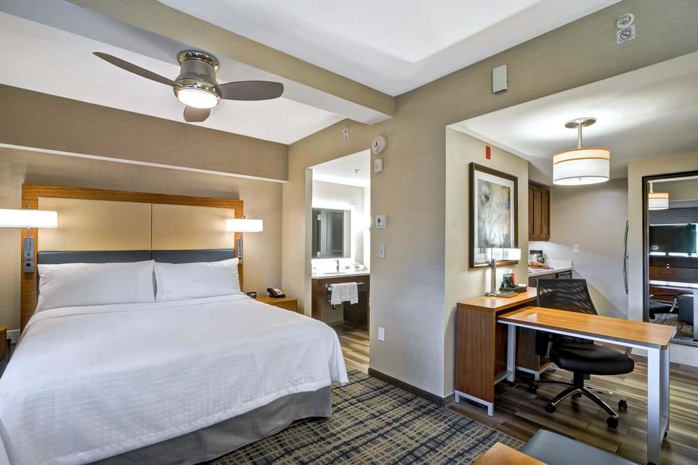 Homewood Suites by Hilton Boston Brookline-Longwood Medical in Brookline