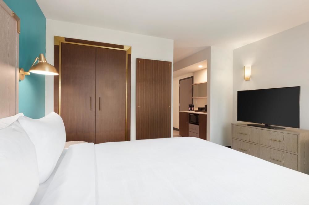 Embassy Suites by Hilton Boulder in Boulder, Co