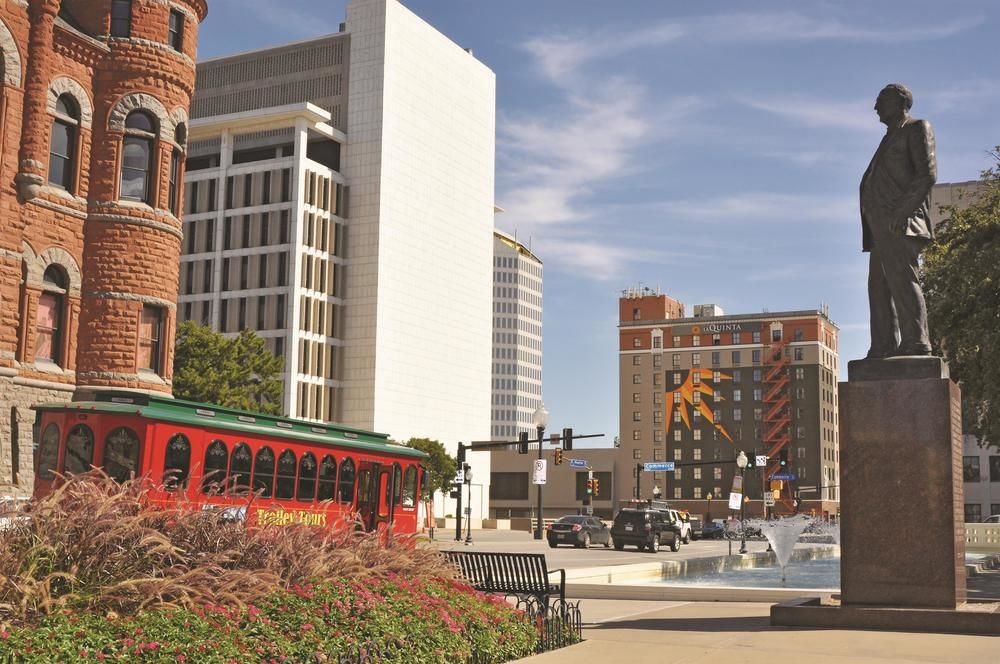 Holiday Inn Express Dallas Downtown by IHG in Dallas, Tx