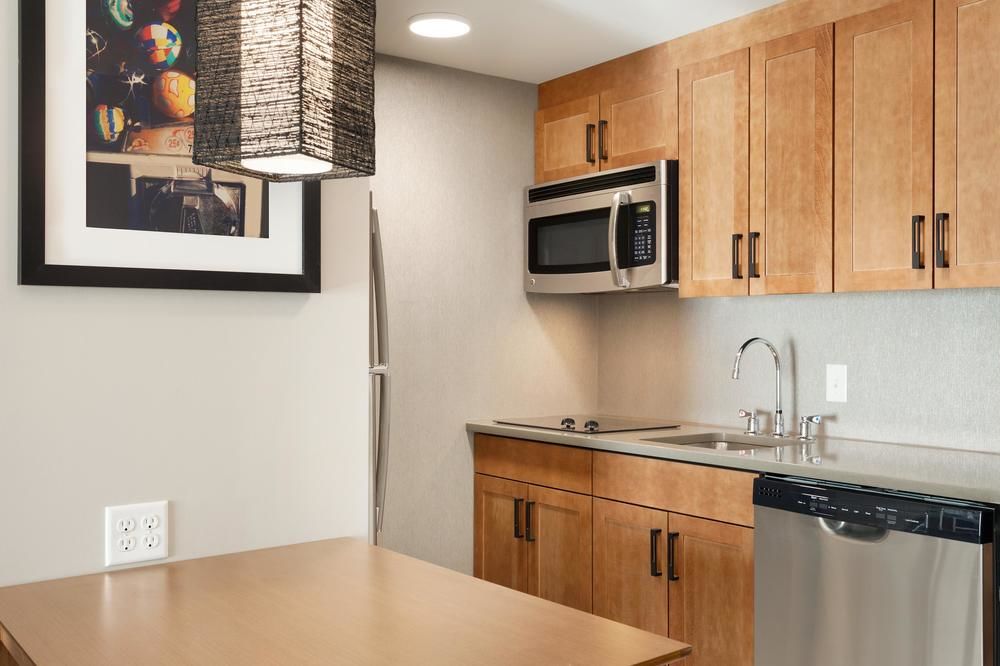 Homewood Suites by Hilton Syracuse - Carrier Circle in East Syracuse, Ny